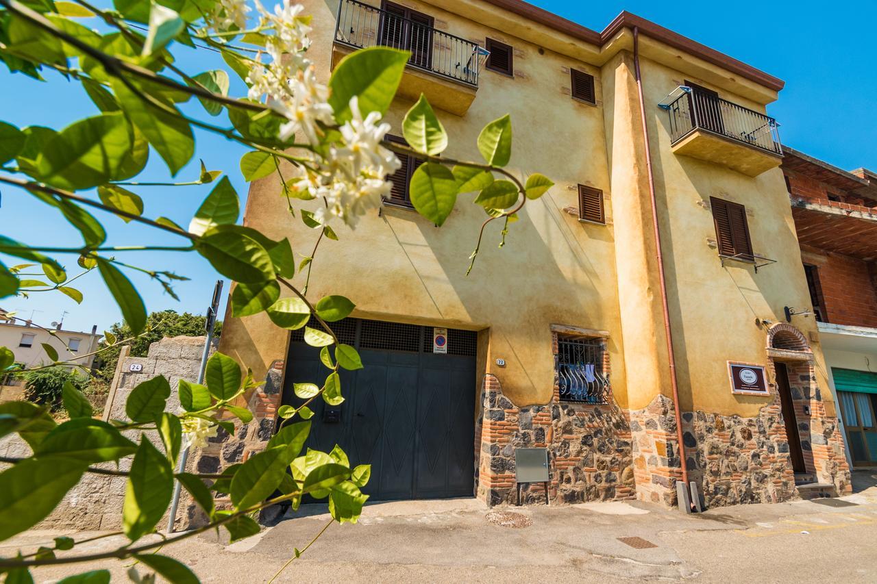 Faunele Orosei Exterior photo